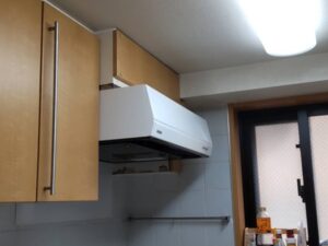 新潟キッチン取付け隊　マンションのレンジフードリフォーム　施工後